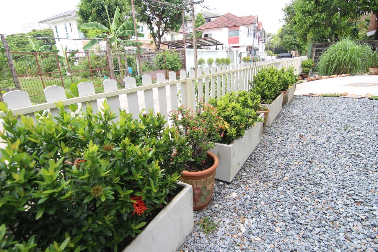 Apartament Bann In Suan Bangkok Zewnętrze zdjęcie